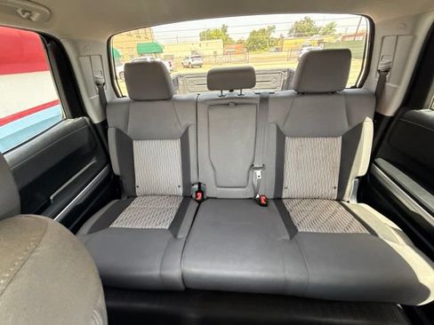 Used 2016 Toyota Tundra SR5 w/ SR5 Upgrade Package RWD image 16