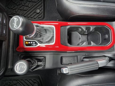 Used 2018 Jeep Wrangler Unlimited Sahara w/ Dual Top Group image 19