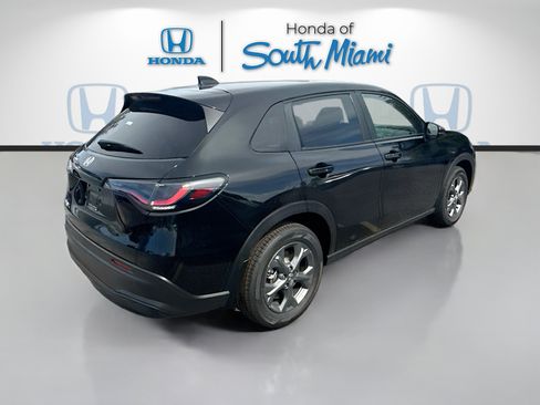 New 2027 Honda HR-V LX image 7