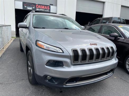 Used 2016 Jeep Cherokee 75th Anniversary image 7