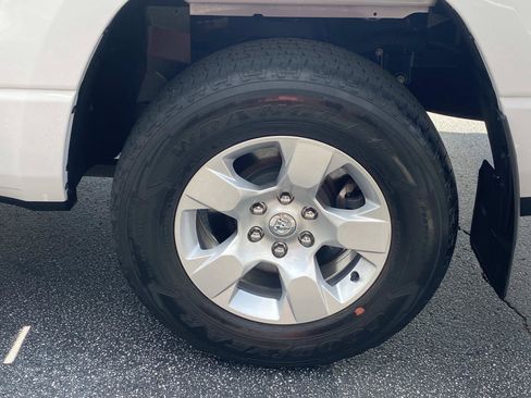 Used 2023 RAM 1500 Big Horn AWD/4WD image 16