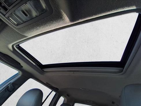 Used 2013 Toyota Highlander SE image 15