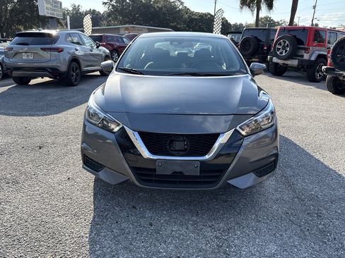 Used 2021 Nissan Versa SV image 8