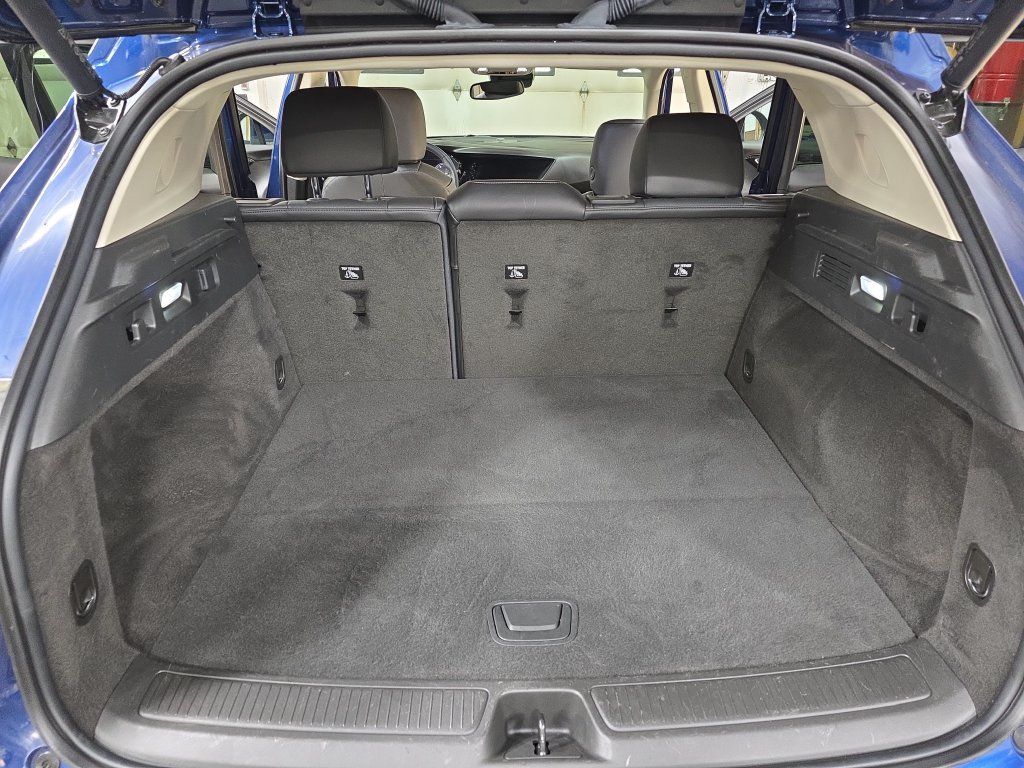 Used 2023 Buick Envision Essence AWD/4WD image 12