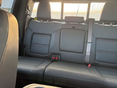 Used 2020 GMC Sierra 2500 Denali w/ Denali Ultimate Package AWD/4WD image 14