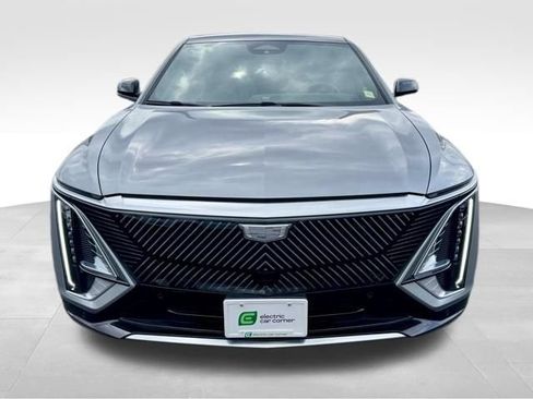 Used 2024 Cadillac Lyriq Tech image 2