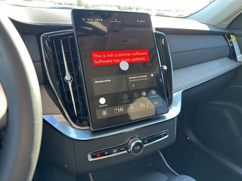 New 2026 Volvo XC90 B5 Core w/ Protection Package Premier image 15