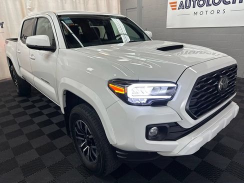 Used 2023 Toyota Tacoma TRD Sport w/ Advanced Technology Package AWD/4WD image 2