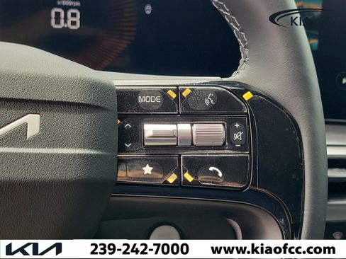 New 2026 Kia Sorento LX FWD image 23
