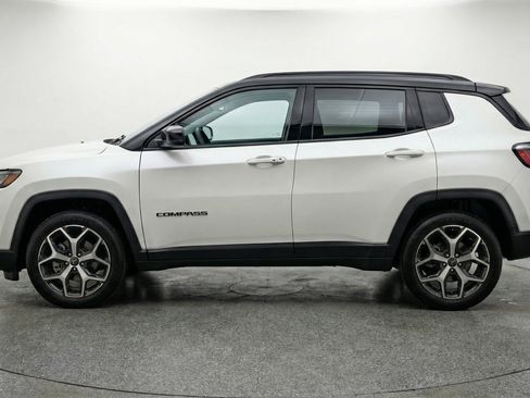 Used 2025 Jeep Compass Limited AWD/4WD image 5