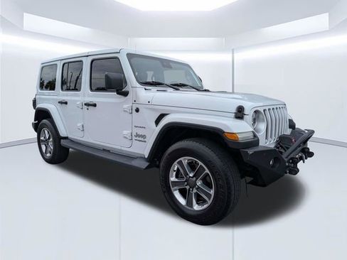 Used 2019 Jeep Wrangler Unlimited Sahara AWD/4WD image 1