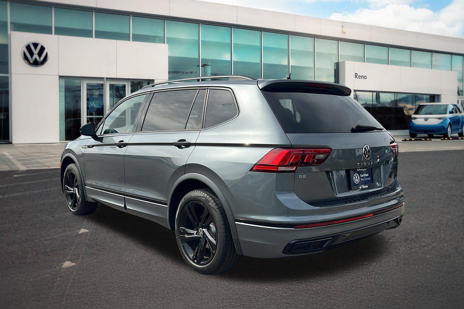 Certified 2023 Volkswagen Tiguan SE R-Line FWD image 7