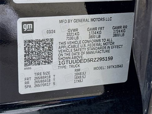 Used 2024 GMC Sierra 1500 SLT image 32