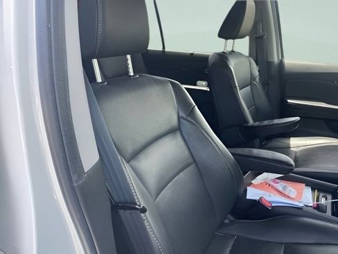 Used 2021 Honda Pilot Elite image 6