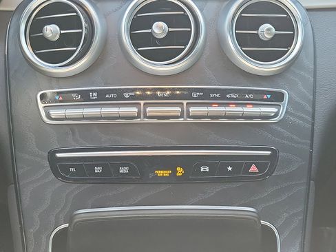 Certified 2022 Mercedes-Benz GLC 300 4MATIC Coupe image 22