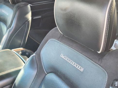 Used 2022 RAM 1500 Laramie w/ Laramie Southwest Edition image 15