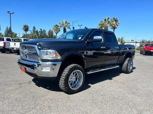 Used 2016 RAM 2500 Laramie AWD/4WD image 2