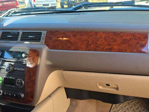 Used 2013 Chevrolet Silverado 1500 LTZ w/ LTZ White Diamond Edition image 14