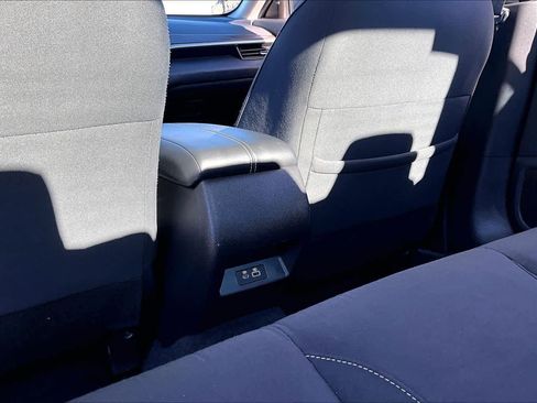 Used 2025 Nissan Altima 2.5 SV image 33