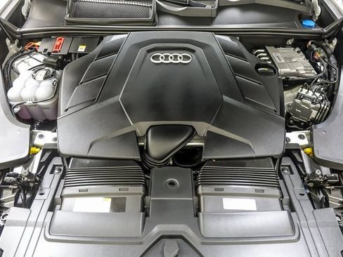 Used 2023 Audi Q8 Premium w/ Convenience Package image 38