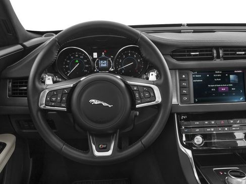 Used 2017 Jaguar XF S AWD/4WD image 7