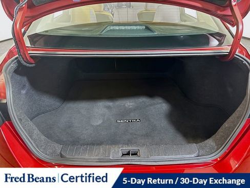 Used 2021 Nissan Sentra SV w/ SV Premium Package image 11