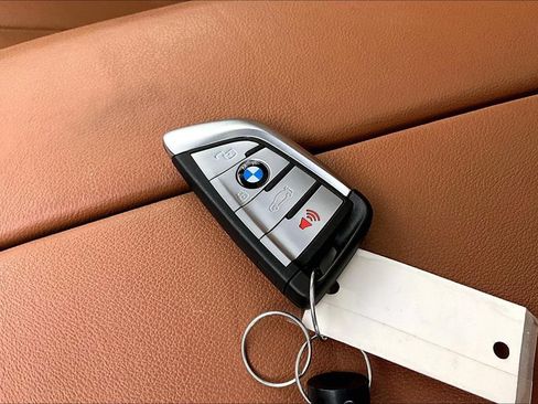 Used 2021 BMW X5 M50i w/ Premium Package AWD/4WD image 13