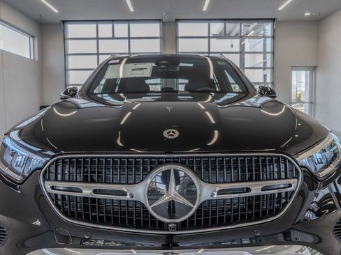 New 2026 Mercedes-Benz GLC 300 4MATIC image 23