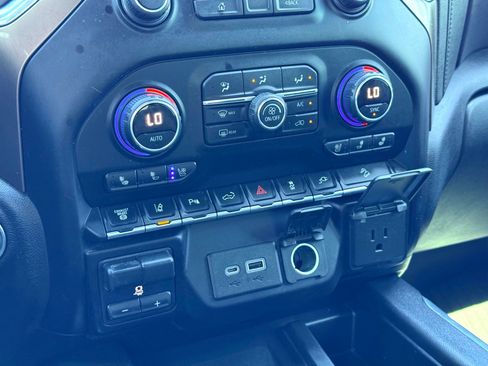 Used 2020 Chevrolet Silverado 2500 High Country w/ Z71 Off-Road Package image 29