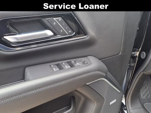 New 2026 GMC Yukon XL Denali w/ Denali Reserve Package AWD/4WD image 11