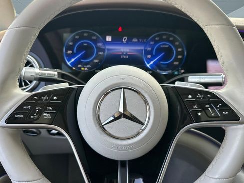 Certified 2023 Mercedes-Benz EQS 580 4MATIC SUV image 17