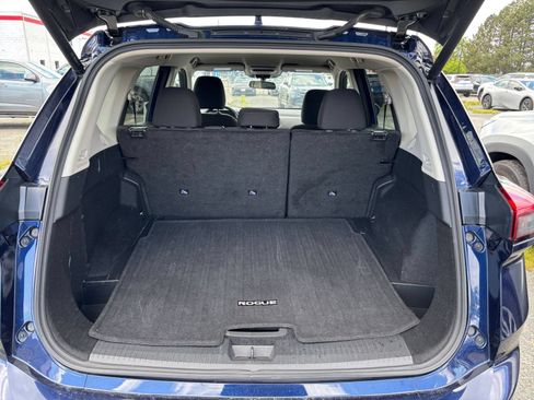 Used 2025 Nissan Rogue SV AWD/4WD image 24