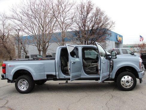 Used 2026 Ford F450 Platinum w/ Platinum Plus Package image 22