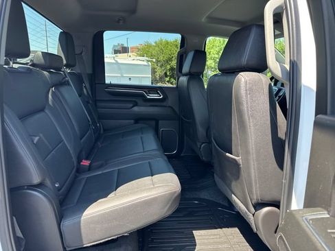 Used 2024 GMC Sierra 2500 SLT AWD/4WD image 26