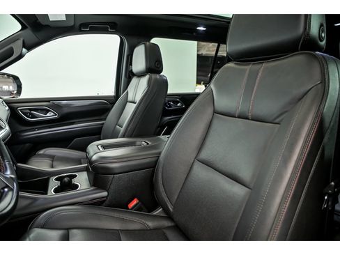 Used 2023 Chevrolet Suburban RST w/ Luxury Package AWD/4WD image 14