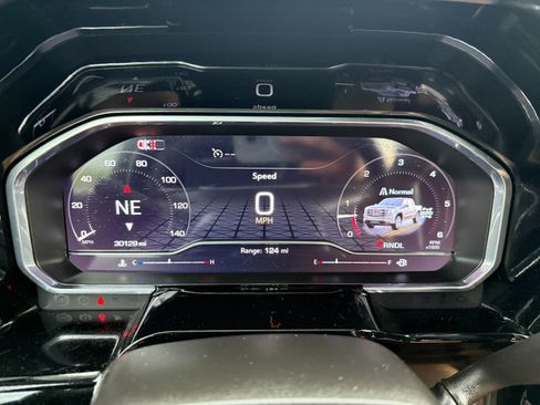 Used 2024 GMC Sierra 1500 Elevation image 27