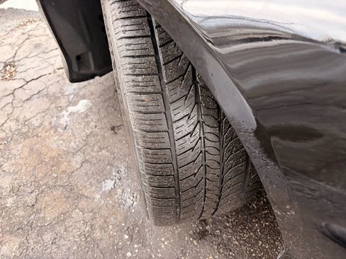 Used 2014 Mercedes-Benz E 350 4MATIC Sedan image 46