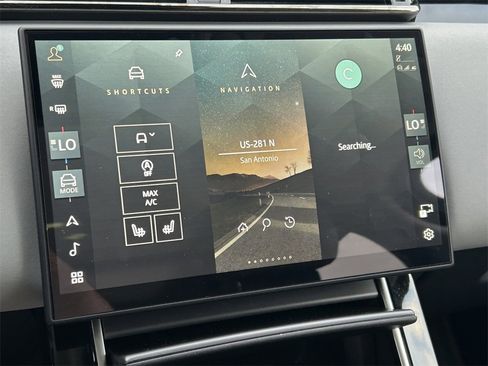 Used 2025 Land Rover Range Rover Velar Dynamic SE image 33