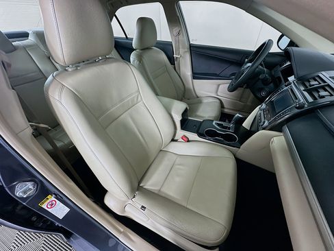 Used 2012 Toyota Camry LE image 26
