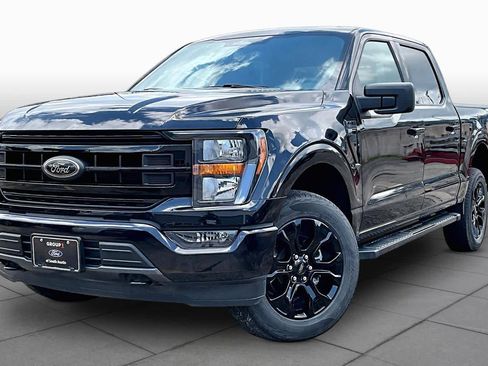 Used 2023 Ford F150 XLT w/ XLT Black Appearance Package AWD/4WD image 35