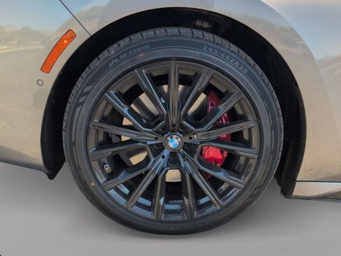 Used 2023 BMW 740i RWD image 10