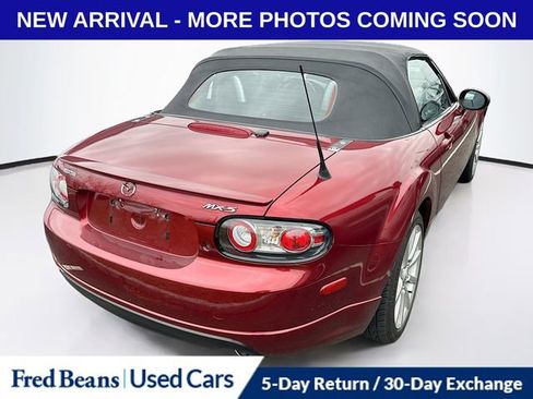 Used 2007 MAZDA MX-5 Miata Touring w/ Appearance Pkg image 12