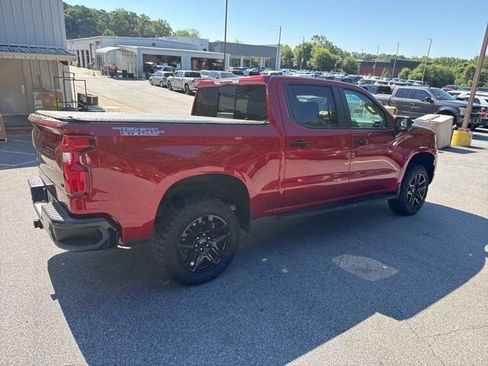Used 2023 Chevrolet Silverado 1500 LT Trail Boss w/ LT Trail Boss Premium Package AWD/4WD image 4