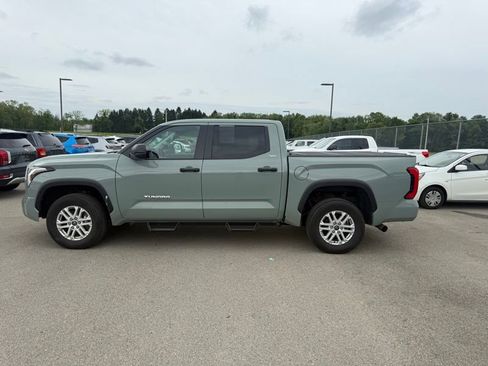 Used 2024 Toyota Tundra SR5 AWD/4WD image 9
