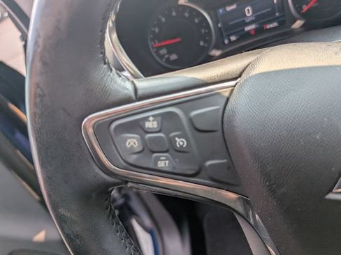 Used 2019 Chevrolet Equinox LT FWD image 16