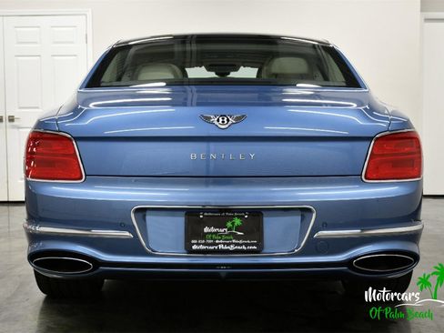 Used 2023 Bentley Flying Spur W12 image 8