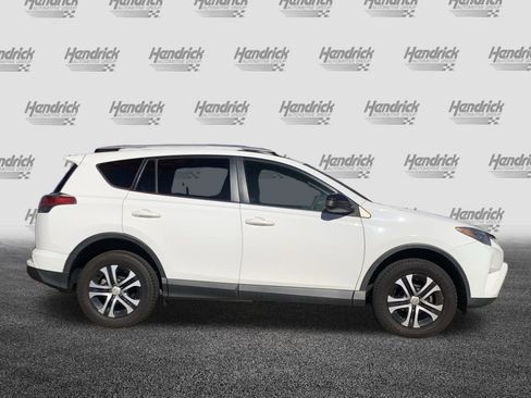 Used 2016 Toyota RAV4 LE image 11