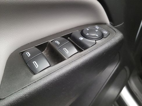 Used 2023 Chevrolet Equinox LT w/ Driver Convenience Package AWD/4WD image 27
