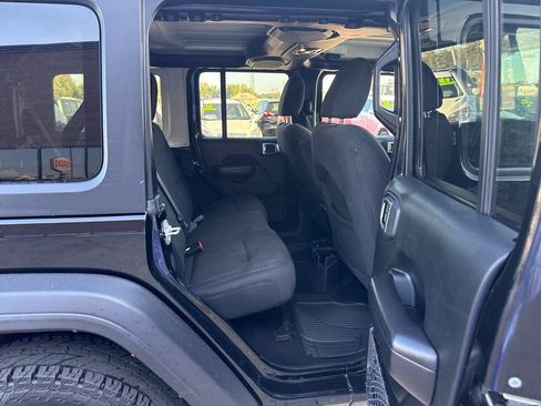Used 2019 Jeep Wrangler Unlimited Sport S AWD/4WD image 13