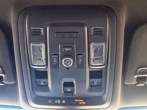 Used 2021 GMC Yukon XL AT4 w/ AT4 Premium Plus Package image 5